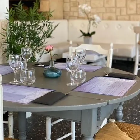 Restaurant La 호텔